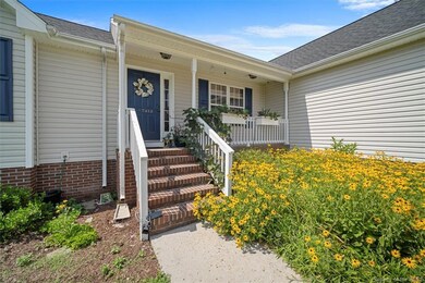 7412 Cox Cir, Gloucester, VA 23061 - photo 5