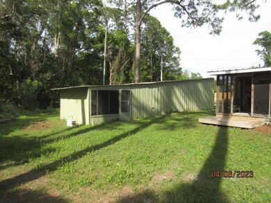 711 NW 4th St, Carrabelle, FL 32322 - photo 5