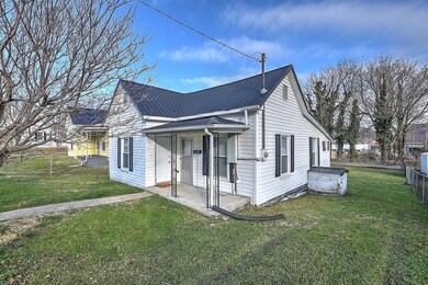 609 E Pine St, Johnson City, TN 37601 - photo 2