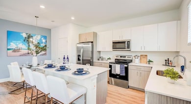 8044 Gulfstream Ct unit Opal, Lakewood Ranch, FL 34202 - photo 3