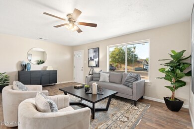 6223 W Earll Dr, Phoenix, AZ 85033 - photo 6