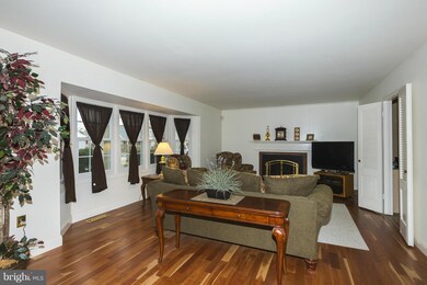 12409 Stirrup Ln, Bowie, MD 20715 - photo 5