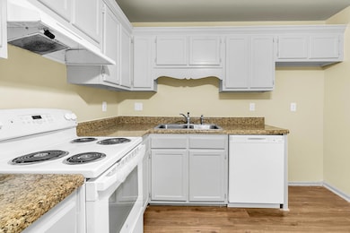 6239 Lucille Dr unit 17D, North Charleston, SC 29406 - photo 4