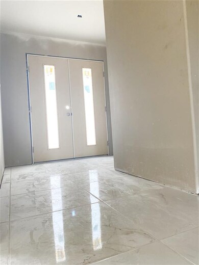 4120 Watusi Ct, Laredo, TX 78045 - photo 6