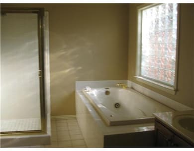Master Bath/Spa.