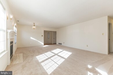 686 Cascade Dr S, Mount Laurel, NJ 08054 - photo 4