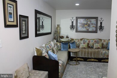Lafayette Park unit 506, Falls Church, VA 22041 - photo 3