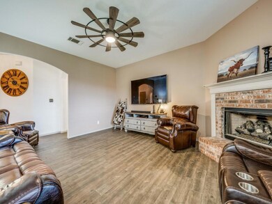 1117 Serendipity Cir, Sanger, TX 76266 - photo 7