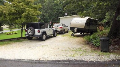 51 Dotson Rd, Hendersonville, NC 28792 - photo 7