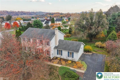 1110 Greenbriar Ln, Laurys Station, PA 18059 - photo 2