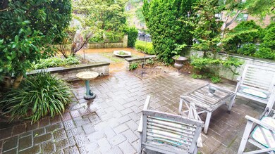 19 Barstow Rd unit G, Great Neck, NY 11021 - photo 7