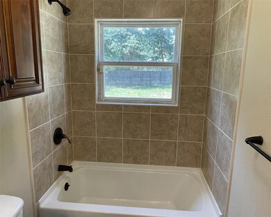 929 W Ford St, Denison, TX 75020 - photo 7