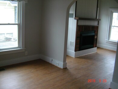 814 S Indiana Ave, Auburn, IN 46706 - photo 4