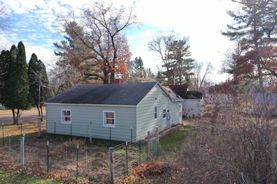 423 N Pine St, Grantsburg, WI 54840 - photo 3