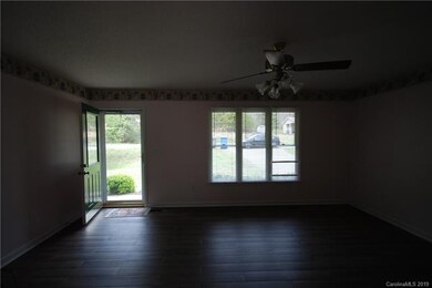 123 Bramblewood Dr, Statesville, NC 28625 - photo 5