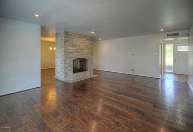 4831 E Osborn Rd Phoenix AZ-large-005-20