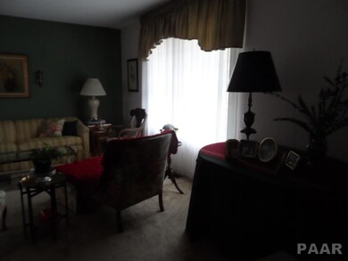 3733 W Saymore Ln, Peoria, IL 61615 - photo 5