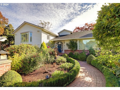 3724 SW 50th Ave, Portland, OR 97221 - photo 5