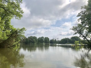 3749 E Lakeview Dr, Batesville, IN 47006 - photo 5