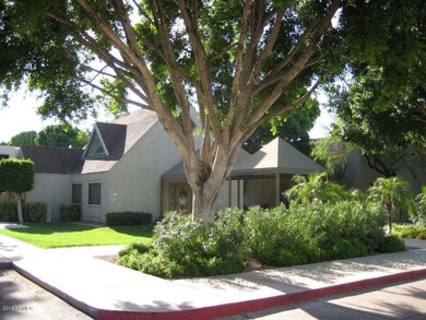 CLUB HOUSE
