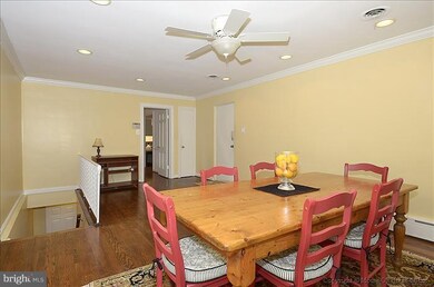 7115 Park Terrace Dr, Alexandria, VA 22307 - photo 3