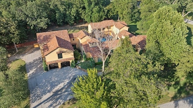 2869 E 72nd St, Tulsa, OK 74136 - photo 2