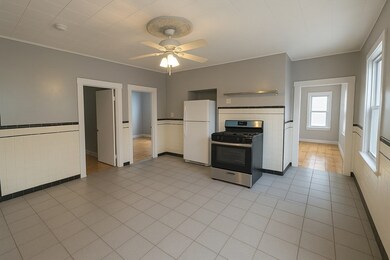 5 Plum St unit 2, Worcester, MA 01604 - photo 6