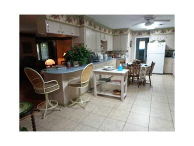 Kitchen. Eat in Kitchen and breakfast Bar