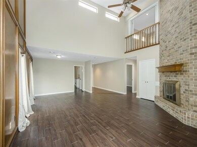 8005 Oakwood Forest Dr, Houston, TX 77040 - photo 7