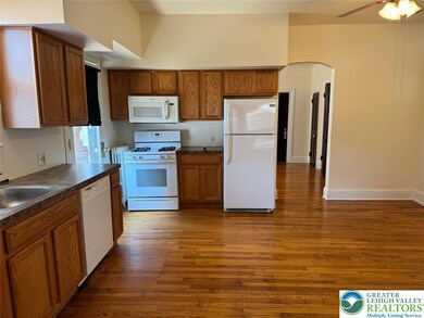 636 N New St unit 2, Bethlehem, PA 18018 - photo 6