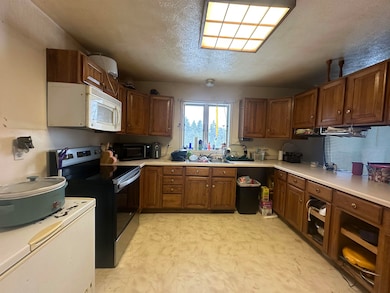 W5216 No 41 Rd, Hermansville, MI 49847 - photo 6