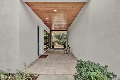 Covered breezeway entry