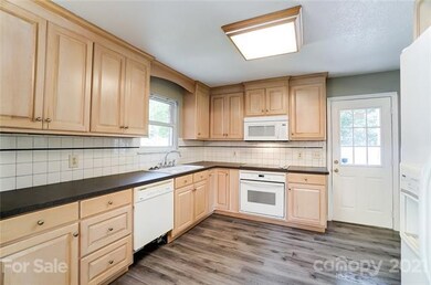 2313 Oakstone Cir, Gastonia, NC 28052 - photo 7