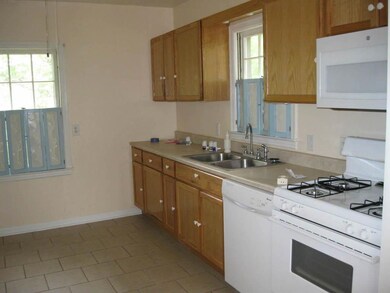 1984 Summit St, Des Moines, IA 50315 - photo 4