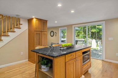 546 Sagamore Ave, Portsmouth, NH 03801 - photo 6