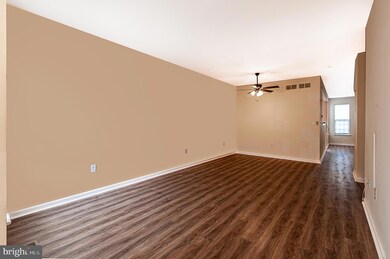 207 Chancellor Dr, Woodbury, NJ 08096 - photo 3