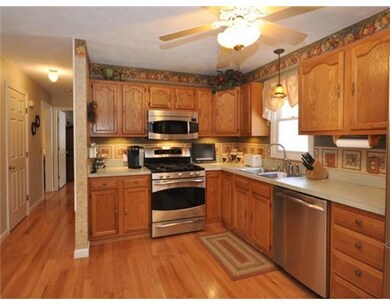 61 Woodmark Way, Wakefield, RI 02879 - photo 6