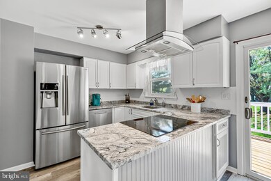 599 Noland Dr, Sykesville, MD 21784 - photo 3