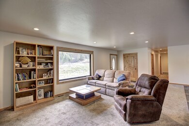 Livingroom -2