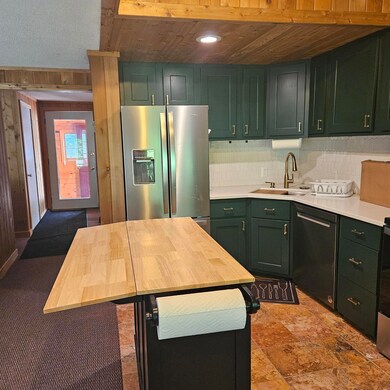 10 Kernwood Dr unit 2, Lincoln, NH 03251 - photo 3