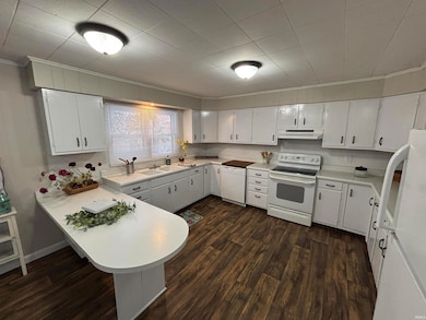 704 N 9th St, Vincennes, IN 47591 - photo 7