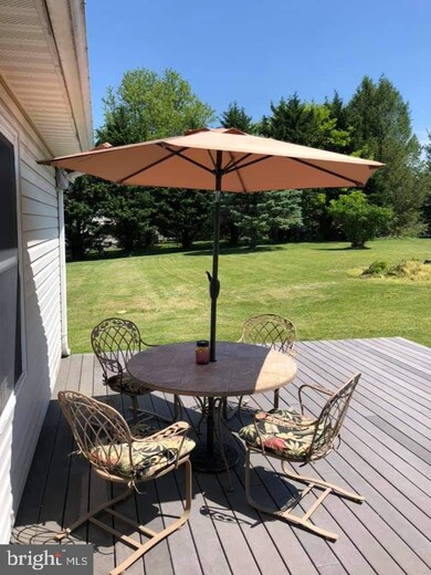 702 Apple Cross Rd, Harpers Ferry, WV 25425 - photo 7