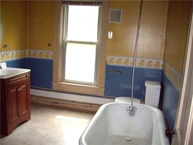 Full Bath.