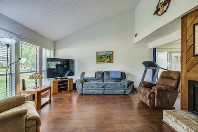 440 Gleneagles Dr, Friendswood, TX 77546 - photo 5