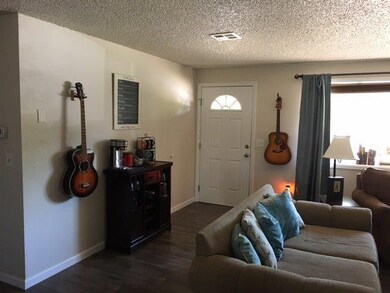 1136 SW Spruce St, Grants Pass, OR 97526 - photo 6