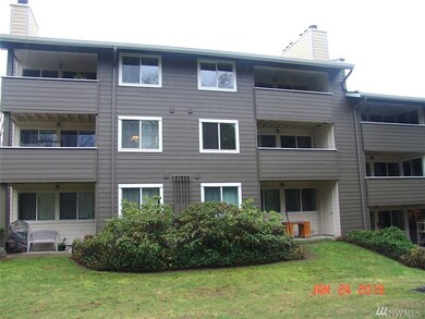 20050 Vikings Crest Loop NE unit 2-303, Poulsbo, WA 98370 - photo 3