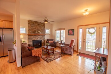 5216 Teaberry Ln, Fitchburg, WI 53711 - photo 6