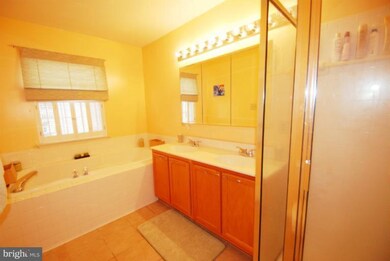 306 Assembly Point Ct, Odenton, MD 21113 - photo 7