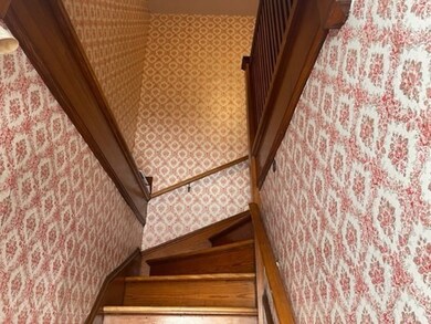 10 Norfolk St, Worcester, MA 01604 - photo 2