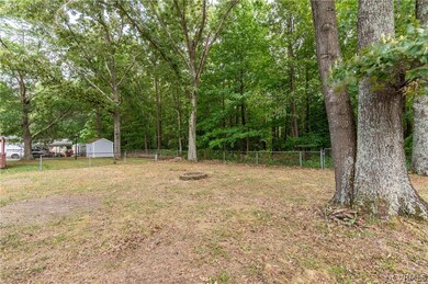 558 Petty St, Petersburg, VA 23805 - photo 6